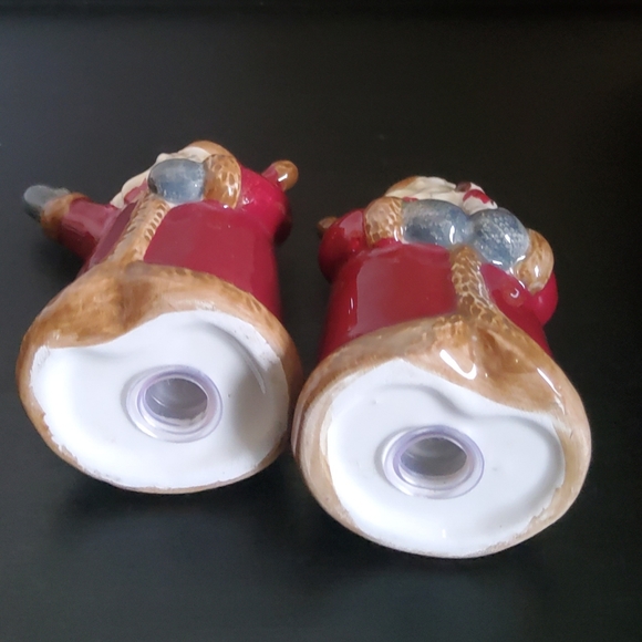 Life @Home Ceramic Santa Claus Salt and Pepper Shakers - Picture 4 of 7